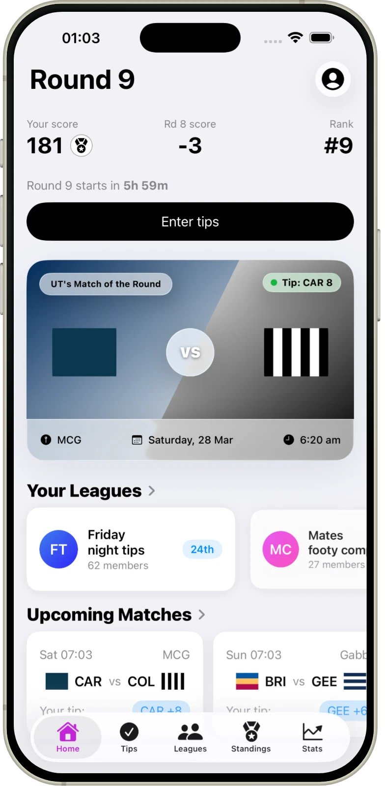 Home screen with live matches and round countdown
